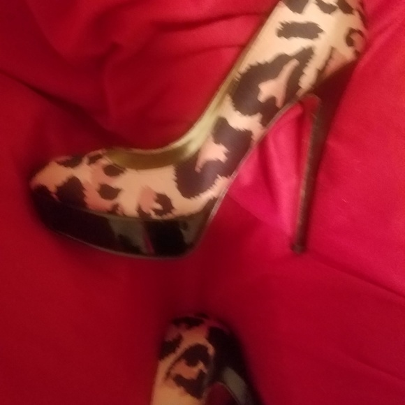 Bebe leopard print pumps - Picture 3 of 4